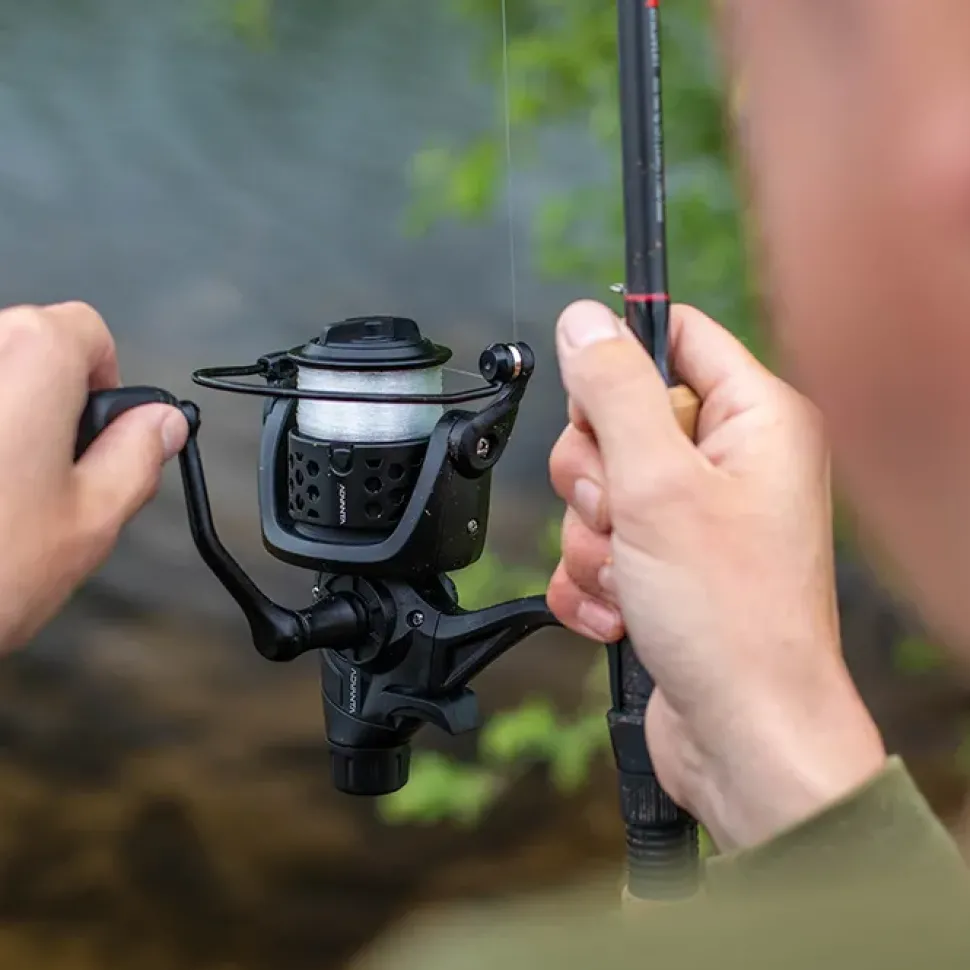 Advanta Free Runner Fishing Reel Inc Line